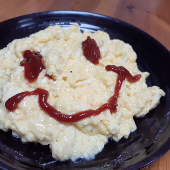 簡単ふんわり!子供が大好きなチーズオムレツ!